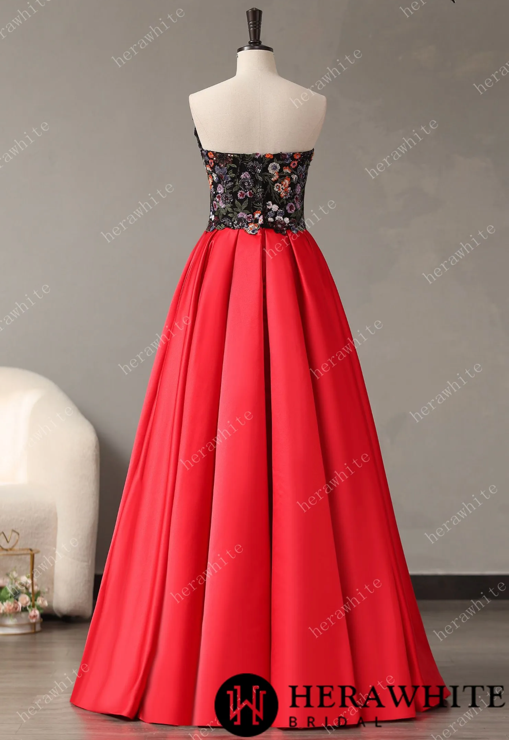 Vintage Lace Flower Sequins Satin With A Line Sleeveless Long Prom Dresses