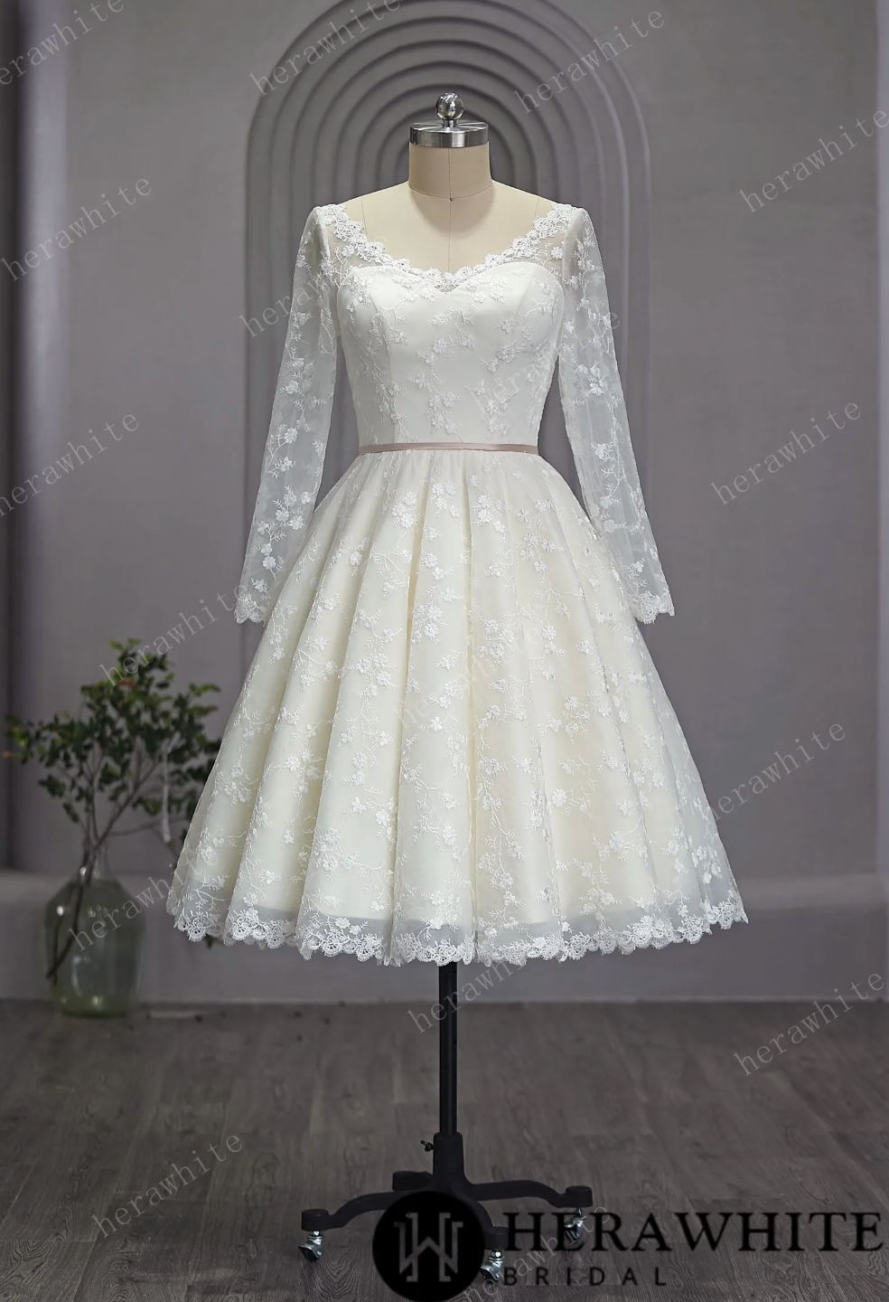 Mini Short Wedding Dress Lace Long Sleeves Tea Length, This dress is a perfect choice for a garden wedding. The vintage lace design adds a touch of elegance