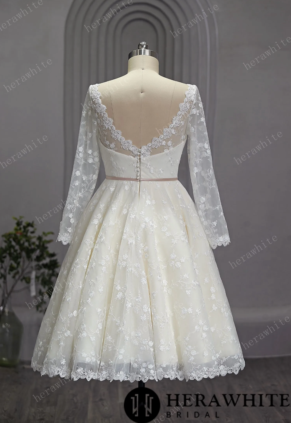 Mini Short Wedding Dress Lace Long Sleeves Tea Length, This dress is a perfect choice for a garden wedding. The vintage lace design adds a touch of elegance