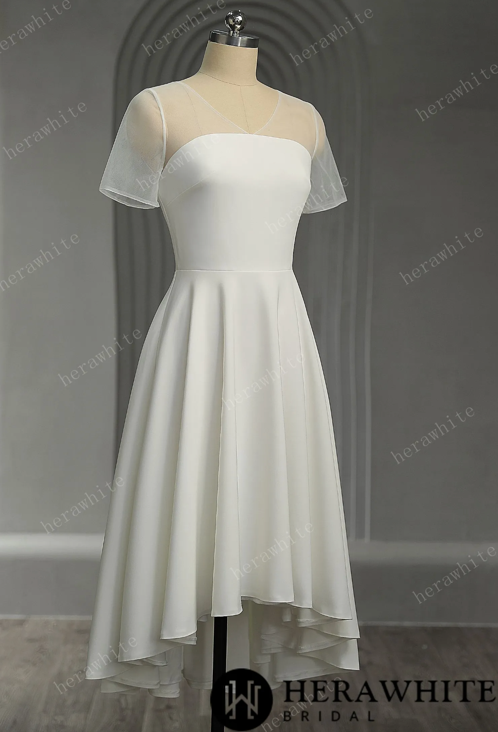 Mini Short Wedding Dress Satin Tulle Short Sleeves No Train, High-quality satin fabric, soft and comfortable to the touch, comfortable to wear.