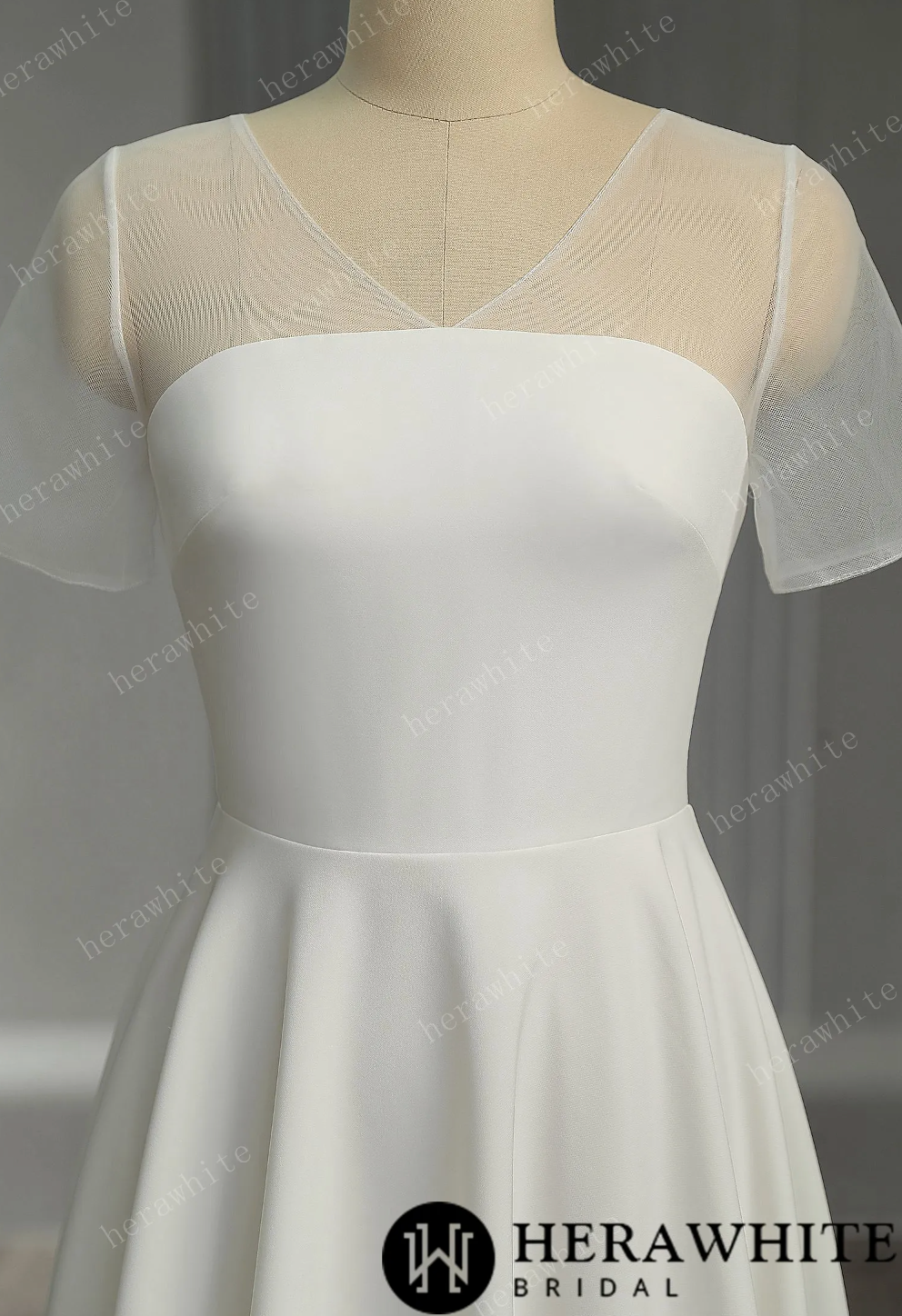 Mini Short Wedding Dress Satin Tulle Short Sleeves No Train, High-quality satin fabric, soft and comfortable to the touch, comfortable to wear.