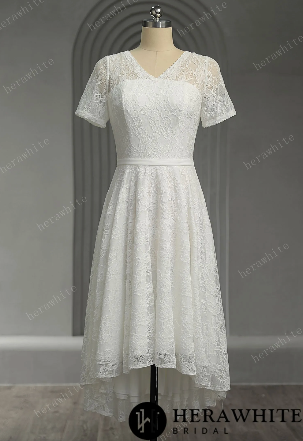 Mini Short Wedding Dress Lace A Line No Train, Indulge in the luxurious feel and unparalleled comfort of this wedding dress. The short-sleeved