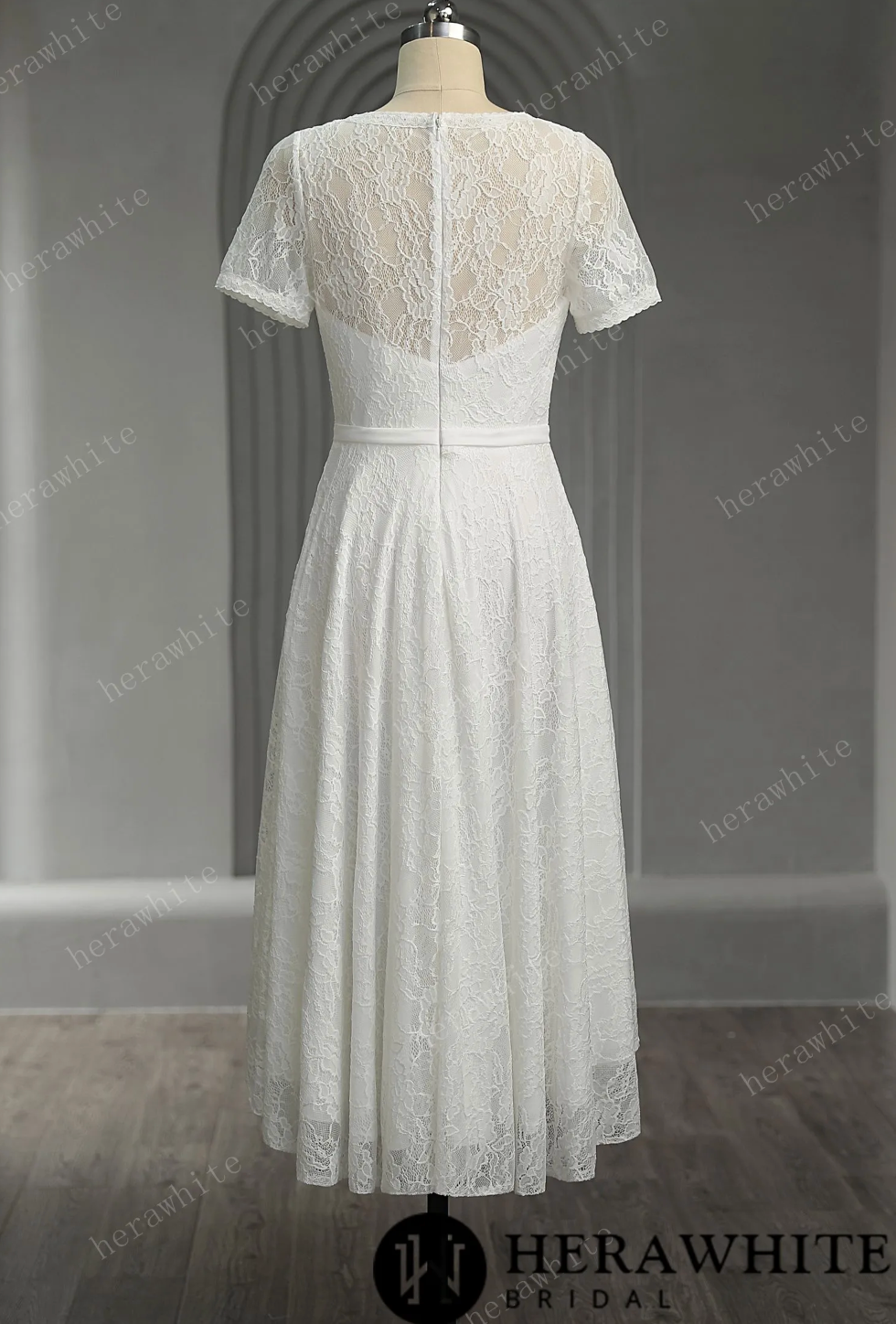 Mini Short Wedding Dress Lace A Line No Train, Indulge in the luxurious feel and unparalleled comfort of this wedding dress. The short-sleeved
