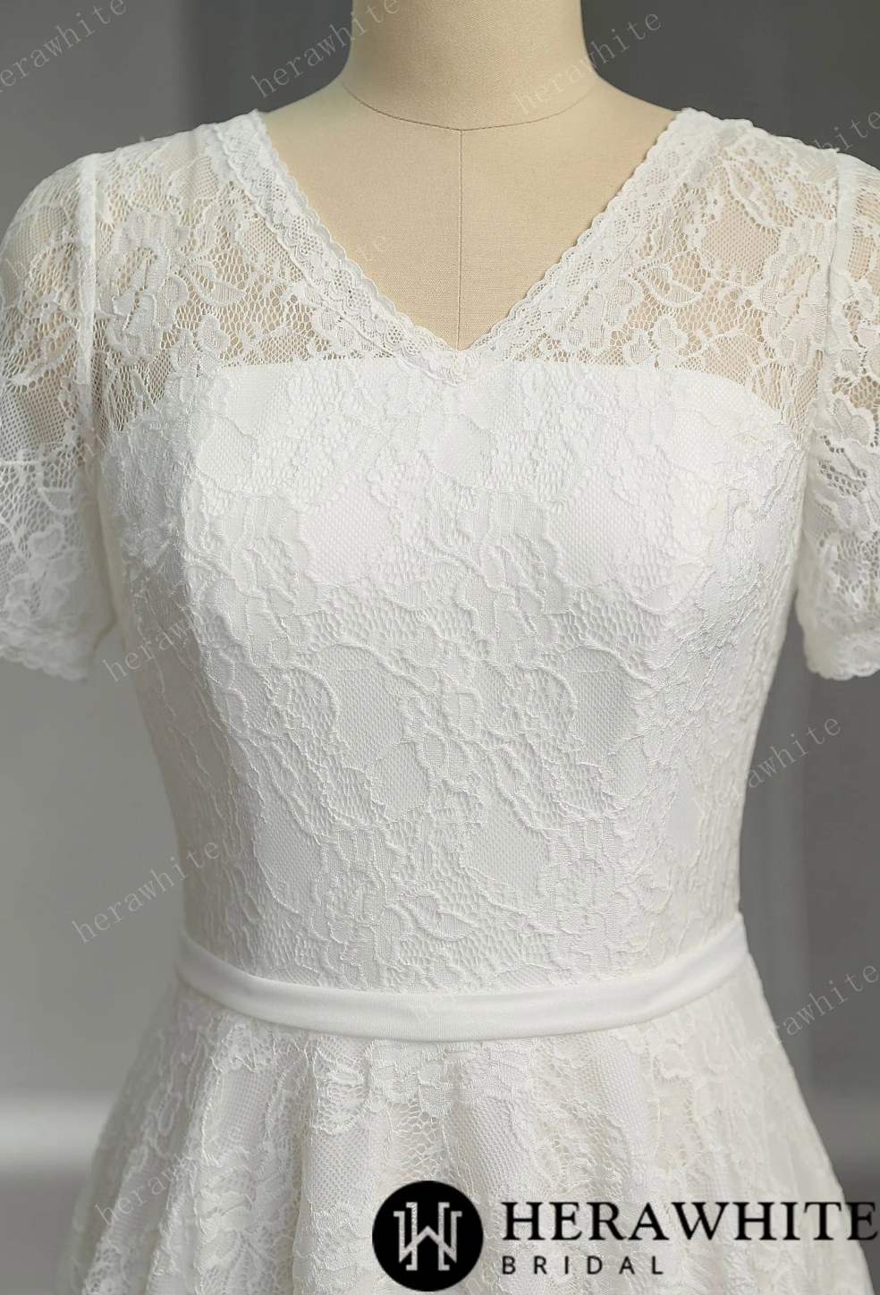 Mini Short Wedding Dress Lace A Line No Train, Indulge in the luxurious feel and unparalleled comfort of this wedding dress. The short-sleeved
