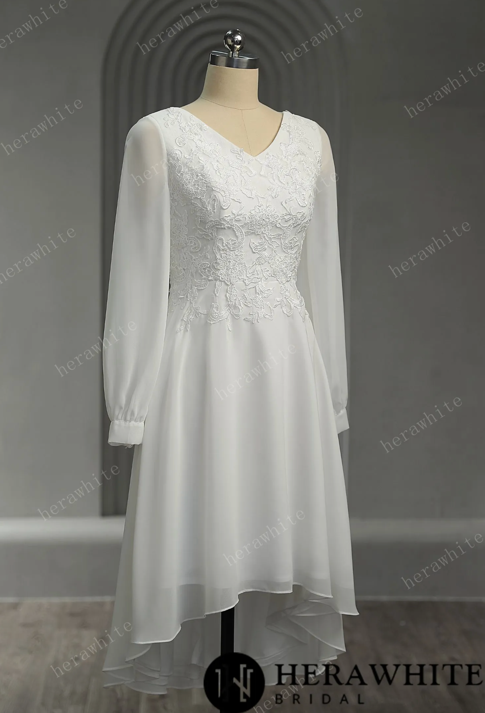 Mini Short Wedding Dress Chiffon Long Sleeves No Train, This wedding dress features a lace bodice, sheer long sleeves made of chiffon, a