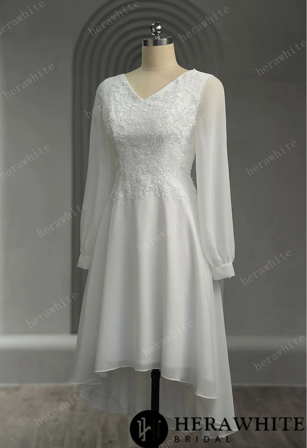 Mini Short Wedding Dress Chiffon Long Sleeves No Train, This wedding dress features a lace bodice, sheer long sleeves made of chiffon, a