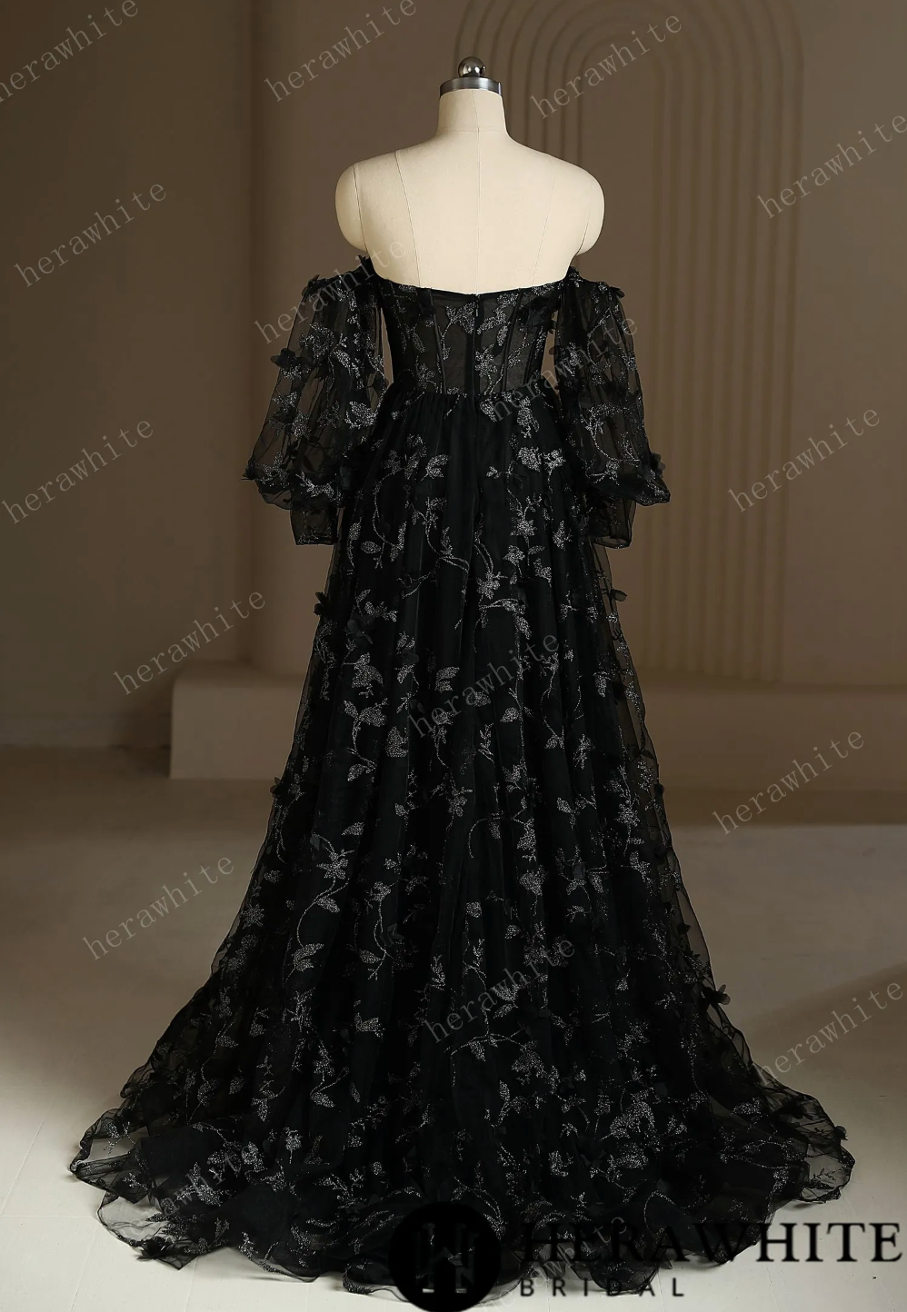 Luxury 3D Lace Appliqué Embroidery Detachable Sleeve Black Wedding Dress