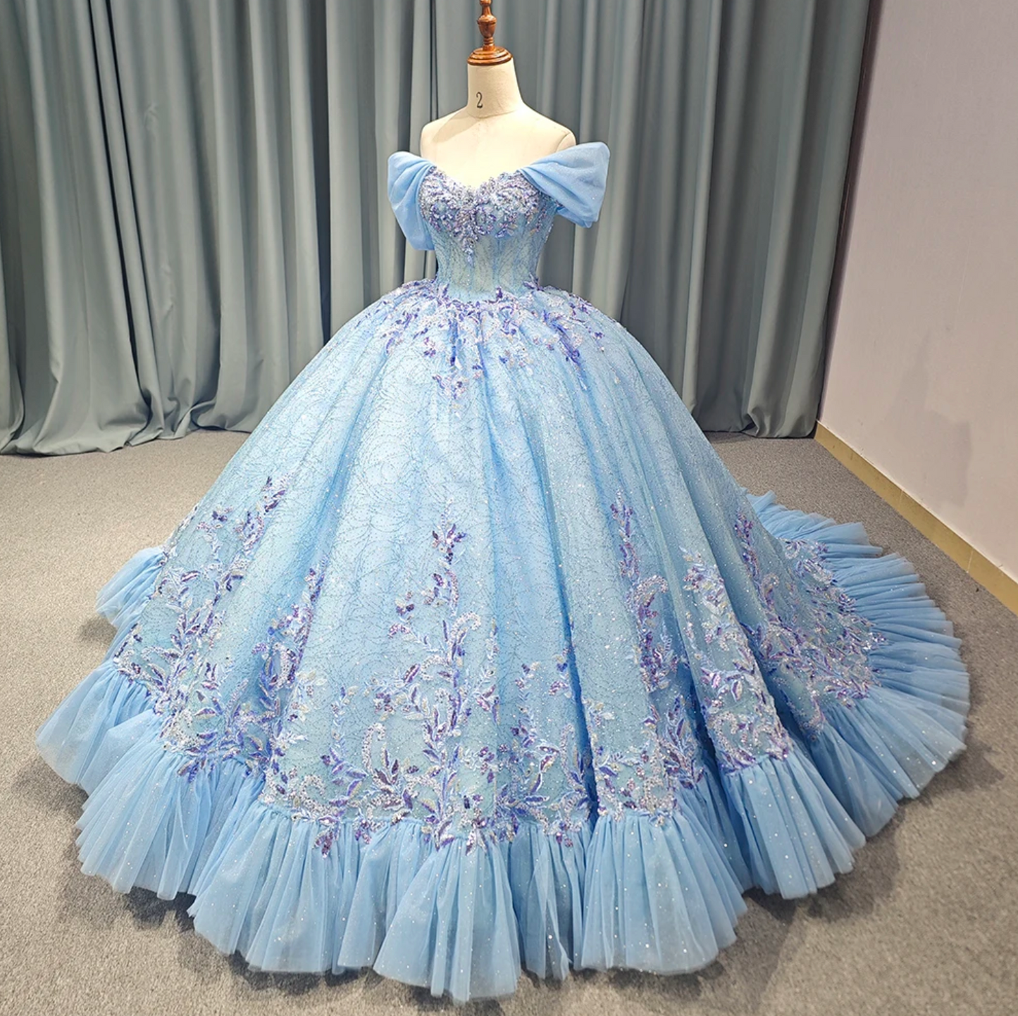 Quinceanera Dress Blue Chiffon Lace Up Back Ball Gown With Train, Experience the timeless elegance and royal flair of our Blue V-neck Tulle Tiered Puff Sleeves