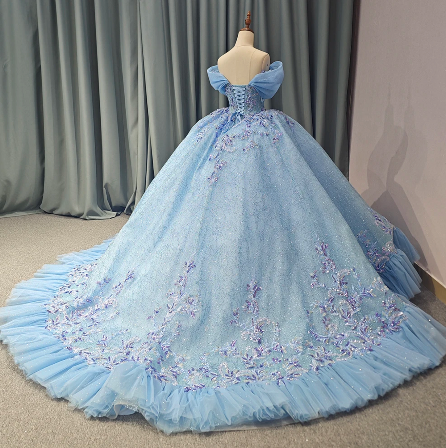 Quinceanera Dress Blue Chiffon Lace Up Back Ball Gown With Train, Experience the timeless elegance and royal flair of our Blue V-neck Tulle Tiered Puff Sleeves