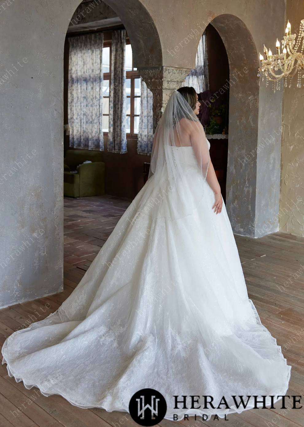 Plus Size Wedding Dress Glittering Lace Ball Gown