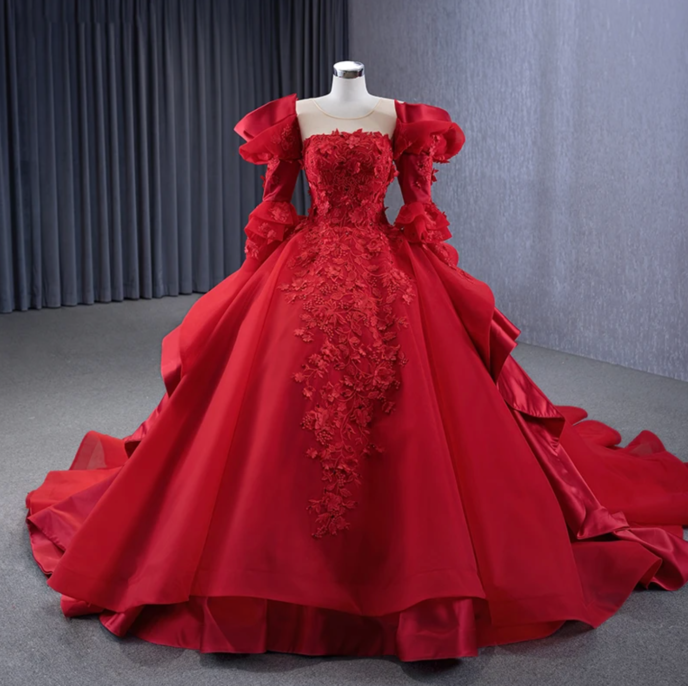 Quinceanera Dress Red O-Neck Long Sleeves Backless Illusion