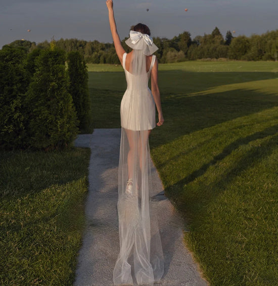 Square-Neck Sleeveless Simple Mini Wedding Dress