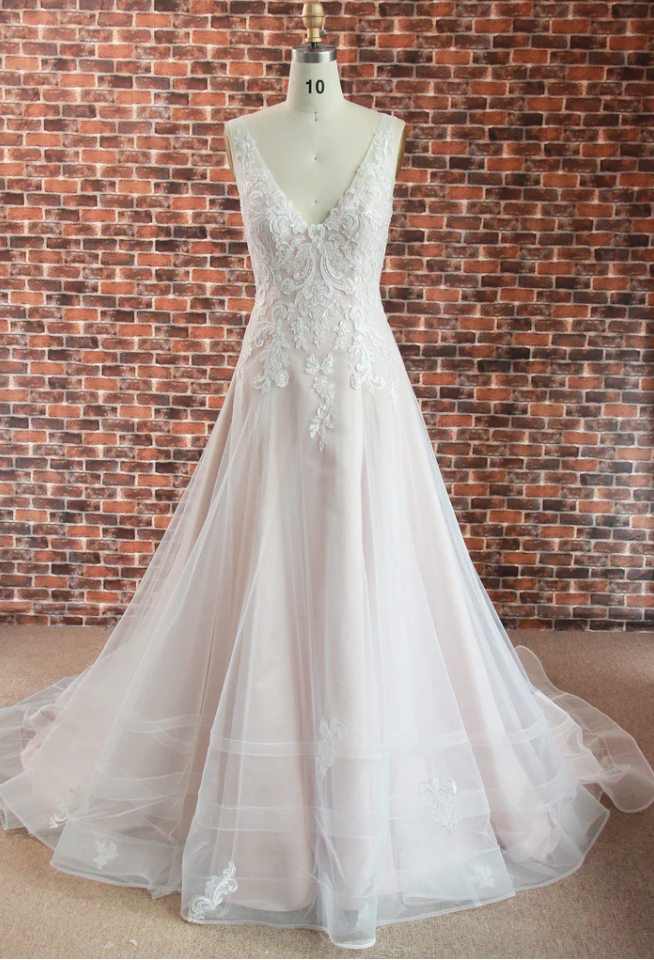 Ultra-Romantic V-Neck Heart-Shape Back Wedding Gown