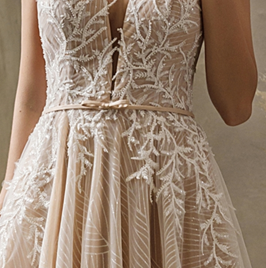 Wedding Dress Sequined Lace A-Line Bridal Gown Long Train, You’ll fall in love with this shimmery lace wedding dress with glitter tulle!