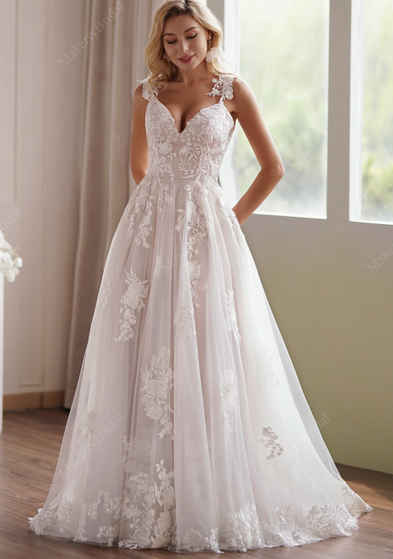Delicate Shimmering Lace Wedding Gown With Sweetheart Bodice