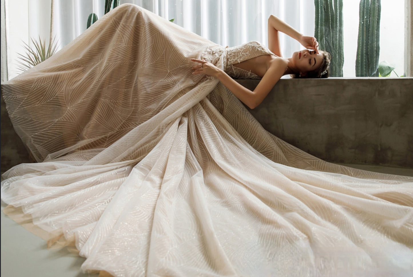 Wedding Dress Sequined Lace A-Line Bridal Gown Long Train, You’ll fall in love with this shimmery lace wedding dress with glitter tulle!