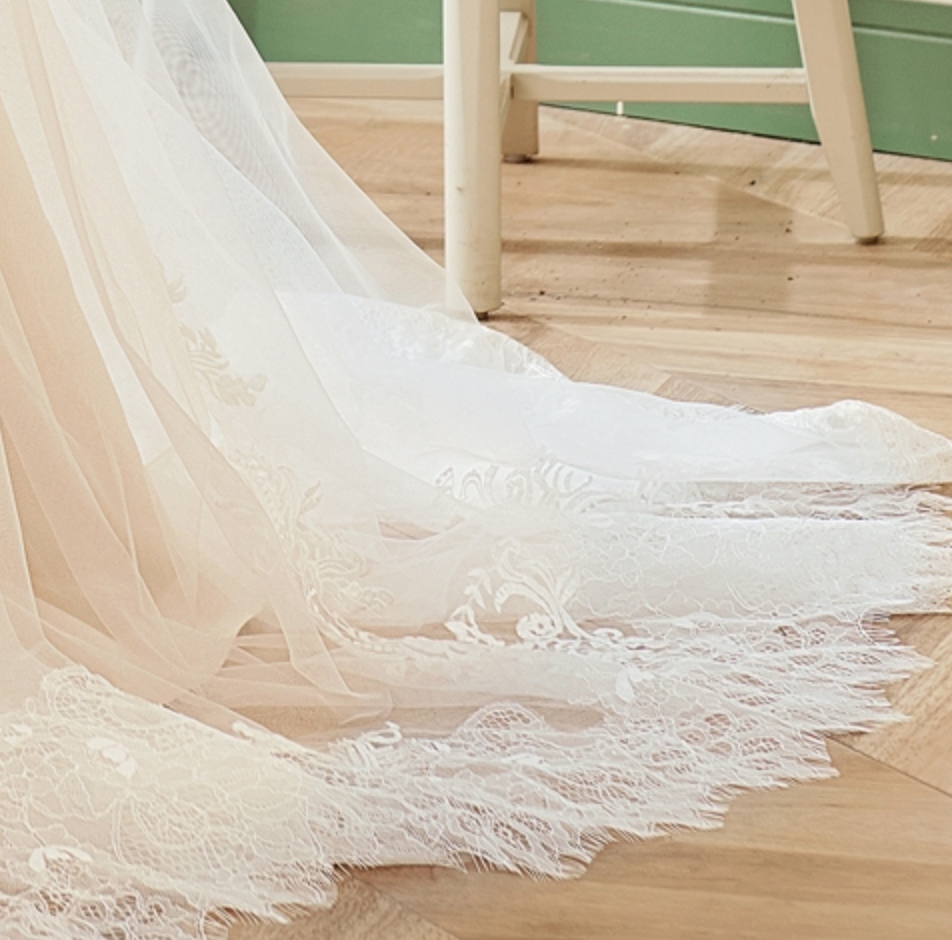 Wedding Dress Illusion Lace Bateau Neckline With Cap Sleeve
