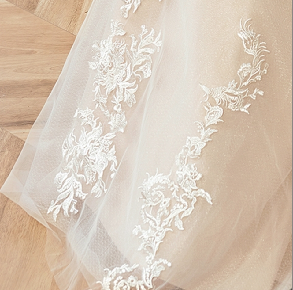 Wedding Dress Blush V-Neck Flower Lace A-Line Bridal Gown