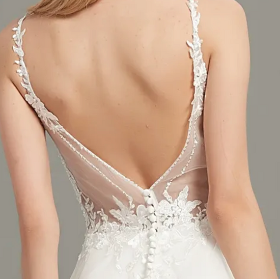 Sweetheart Bridal Wedding Gown With Low Back