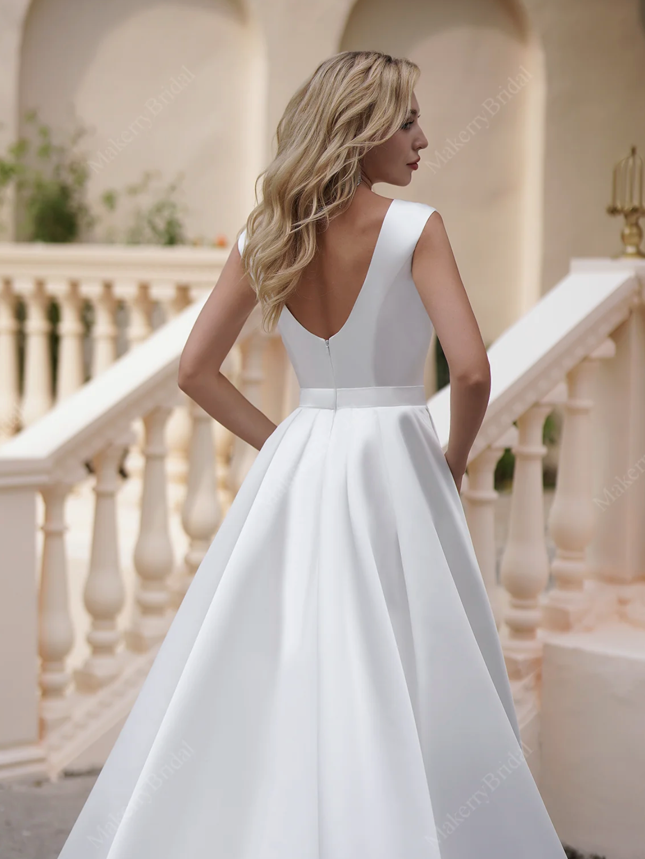 Long white dress with pockets best sale