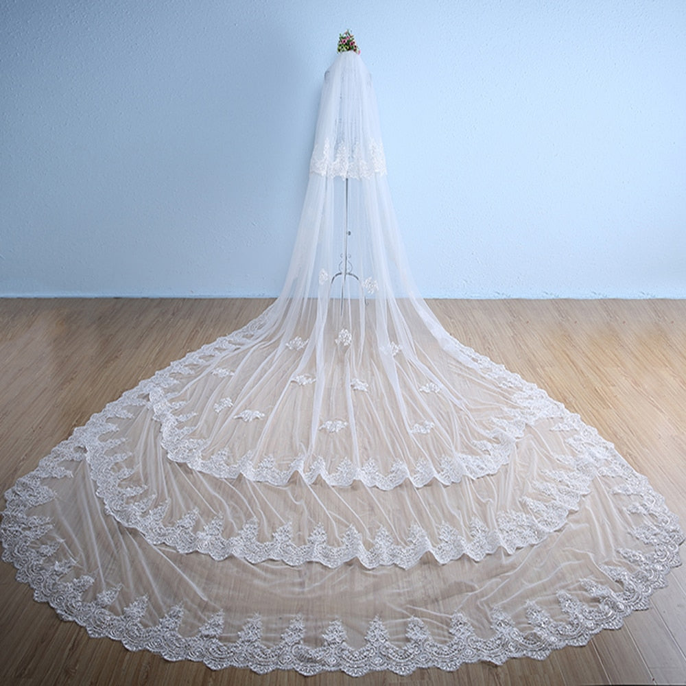 5 Meter White/Ivory 3 Layer Beautiful Cathedral Length Lace Edge Wedding Veil With Comb - TulleLux Bridal Crowns &  Accessories