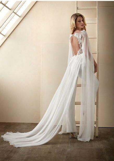 Boho Beach Lace Wedding Jumpsuit Backless Bridal Gown With Cloak Long  Tulle Train Robe De Mariée