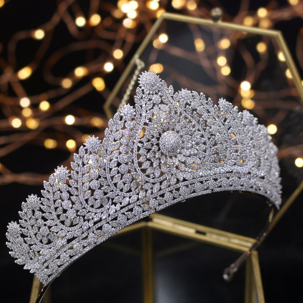 FAST SHIPPING!!! Zirconia Silver Tiara, Quinceañera Tiara, Crystal Tiara, Silver Tiara, Crown Wedding Headpiece, Silver Tiara, deals Headpiece.