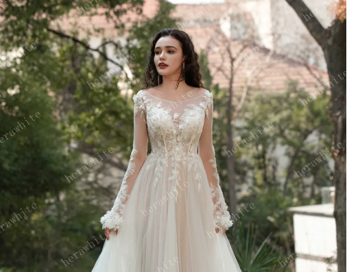 Herawhite wedding dress