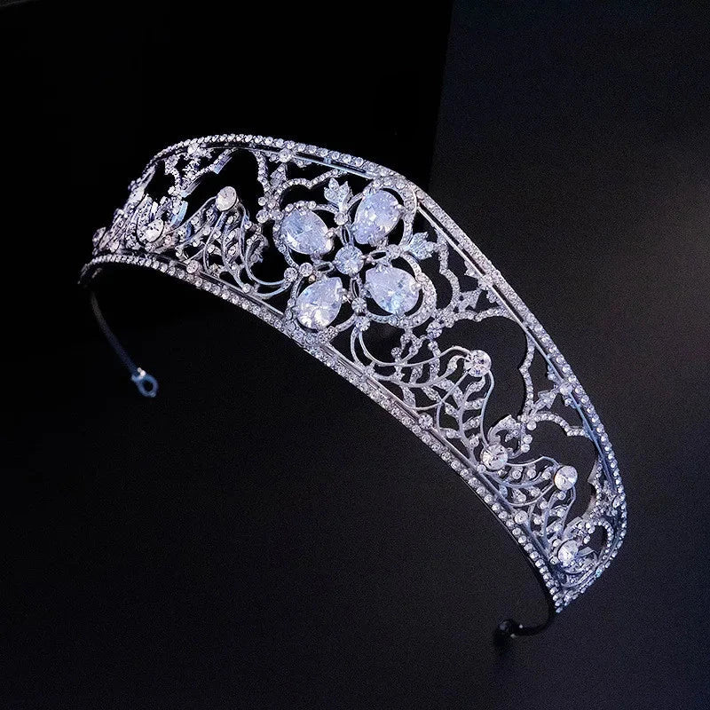 
                      
                        Old Fashion Flower Cubic Zircon Tiara Crown
                      
                    