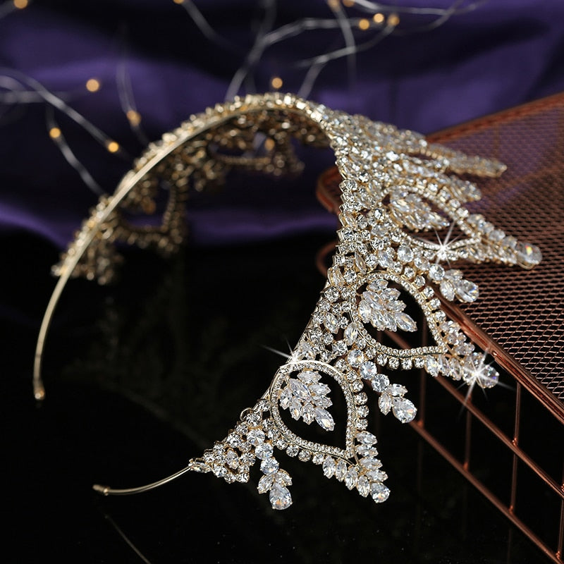 
                      
                        Cubic Zirconia Princess Pageant Wedding Hair Accessory Tiara Crown
                      
                    