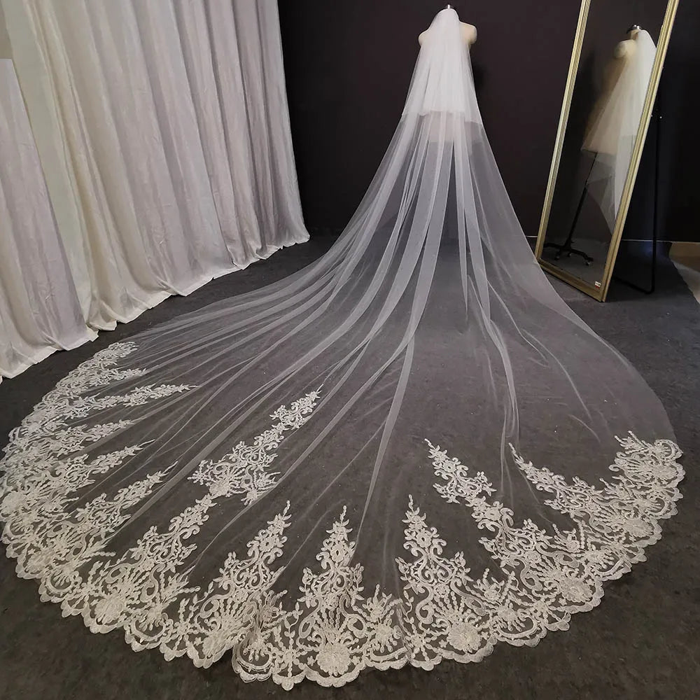 
                      
                        Long Lace Wedding Bridal Veil with Comb Blusher Bride Accessory
                      
                    