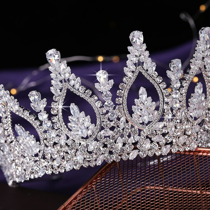 
                      
                        Cubic Zirconia Princess Pageant Wedding Hair Accessory Tiara Crown
                      
                    