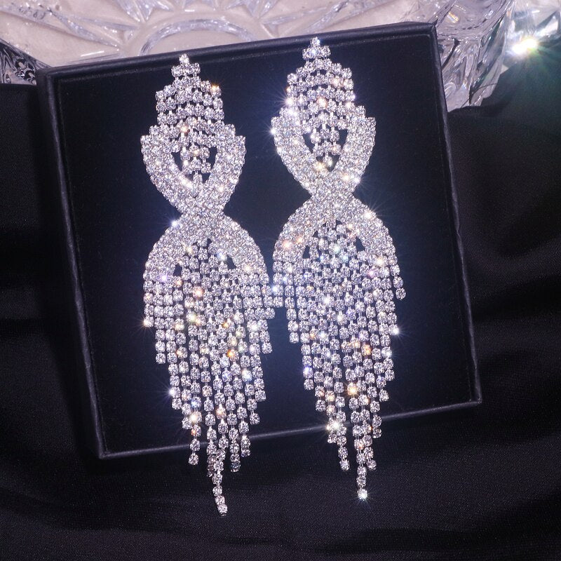 
                      
                        Elegant Long Tassel Earrings Silver Color Shinning Rhinestone Drop Dangle Earring
                      
                    