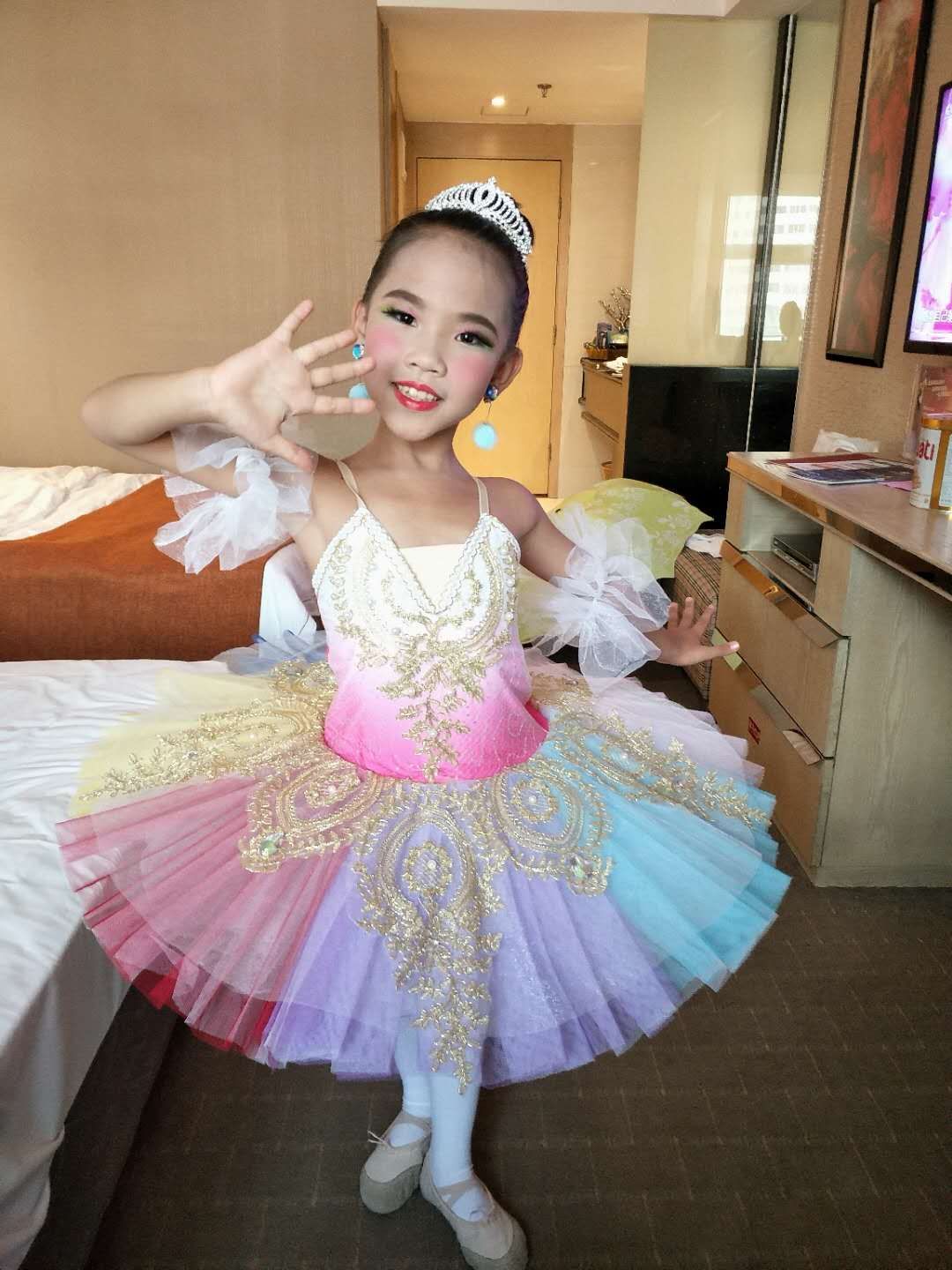 Load image into Gallery viewer, Girls Professional Ballet Tutu Rainbow Ballet Costume Pancake Tutu
