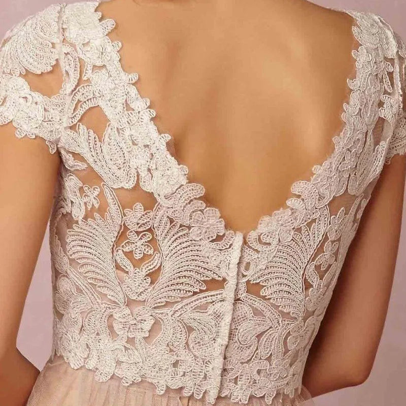 
                      
                        Short Sleeve Lace Wedding Jackets V-Back Bridal Wedding Dress Wrap Shawl
                      
                    