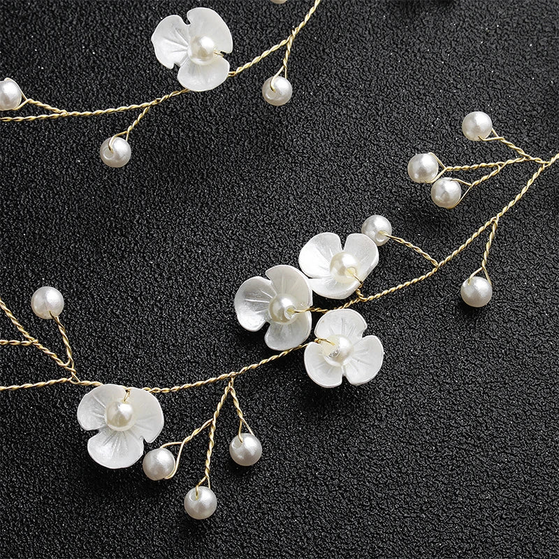 
                      
                        White Flower Pearls Handmade Long Hair Vine Wedding Bridal Hair Acccessory
                      
                    