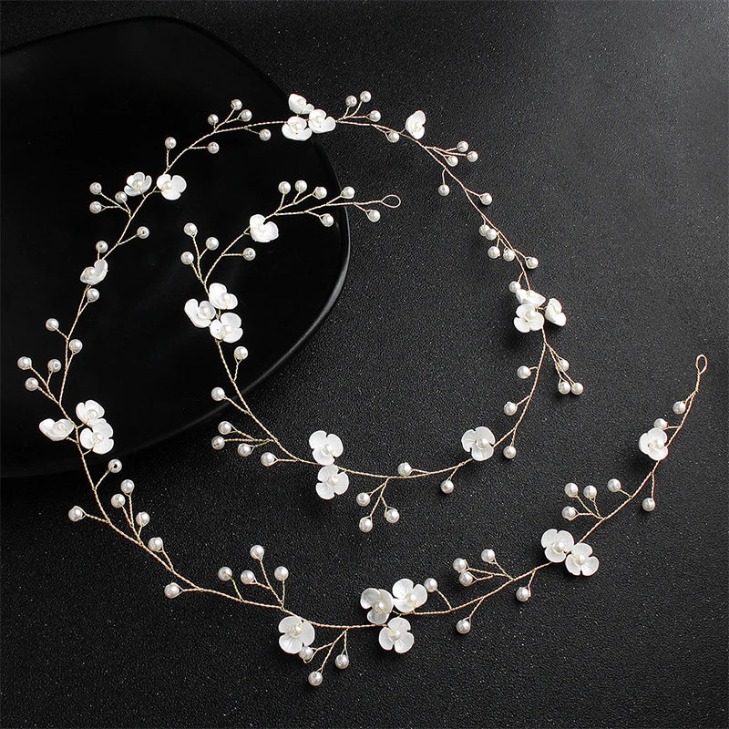 
                      
                        White Flower Pearls Handmade Long Hair Vine Wedding Bridal Hair Acccessory
                      
                    