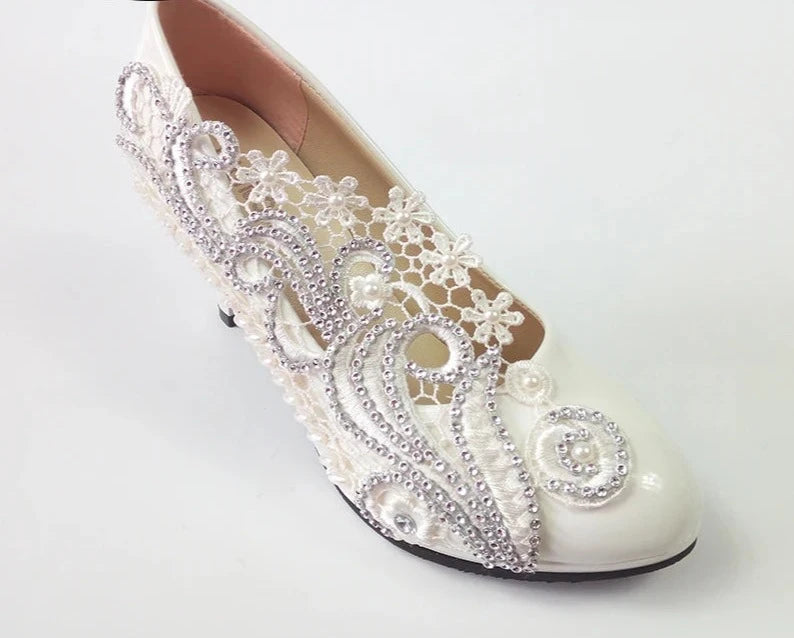 Round Toe White  Lace Wedding Shoes Bridal Pumps