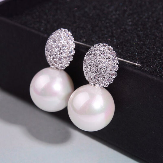 Load image into Gallery viewer, Party Pearl Earrings Elegant Crystals Stud Earrings For Women

