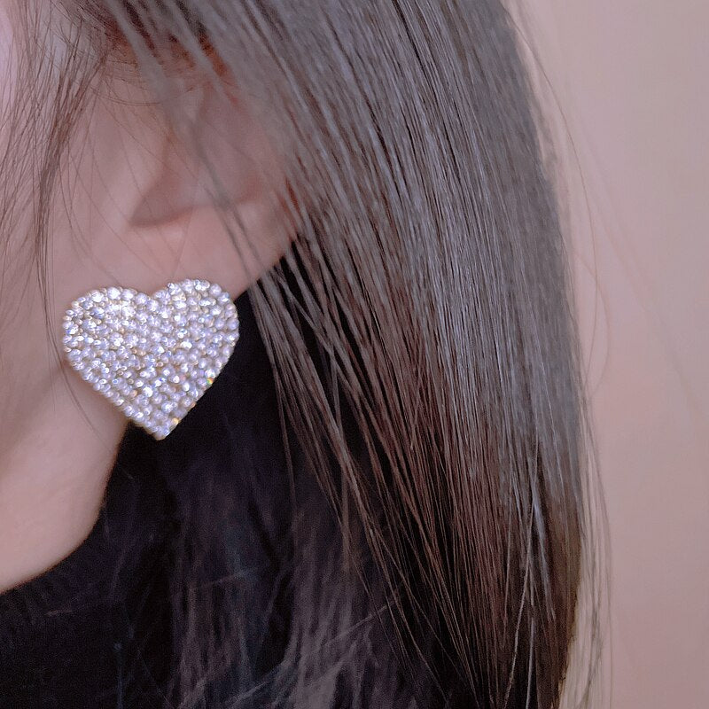 
                      
                        Sparkling Rhinestone Love Heart Shaped Earrings Dinner Party Stud Earring
                      
                    