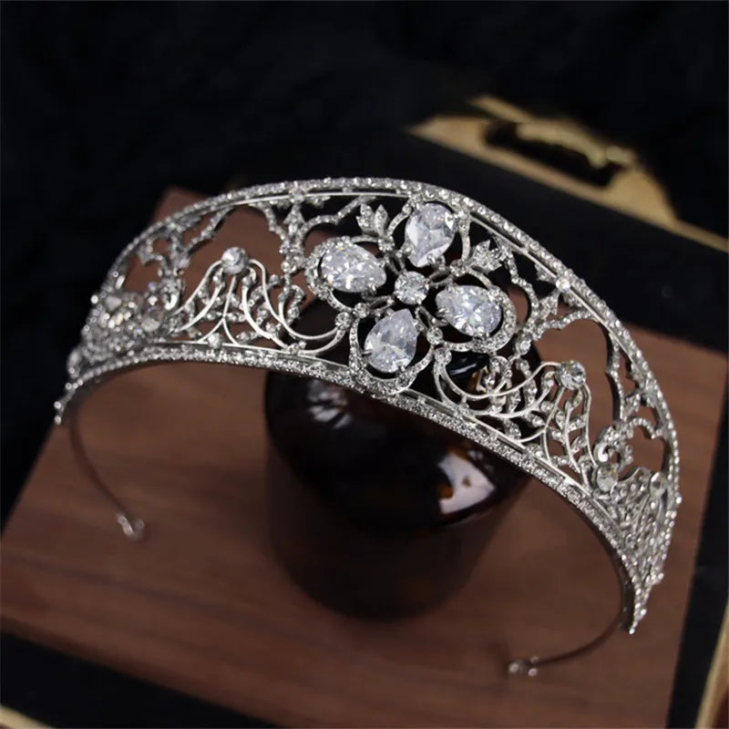 Old Fashion Flower Cubic Zircon Tiara Crown