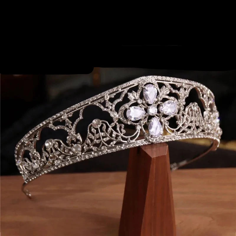 Old Fashion Flower Cubic Zircon Tiara Crown