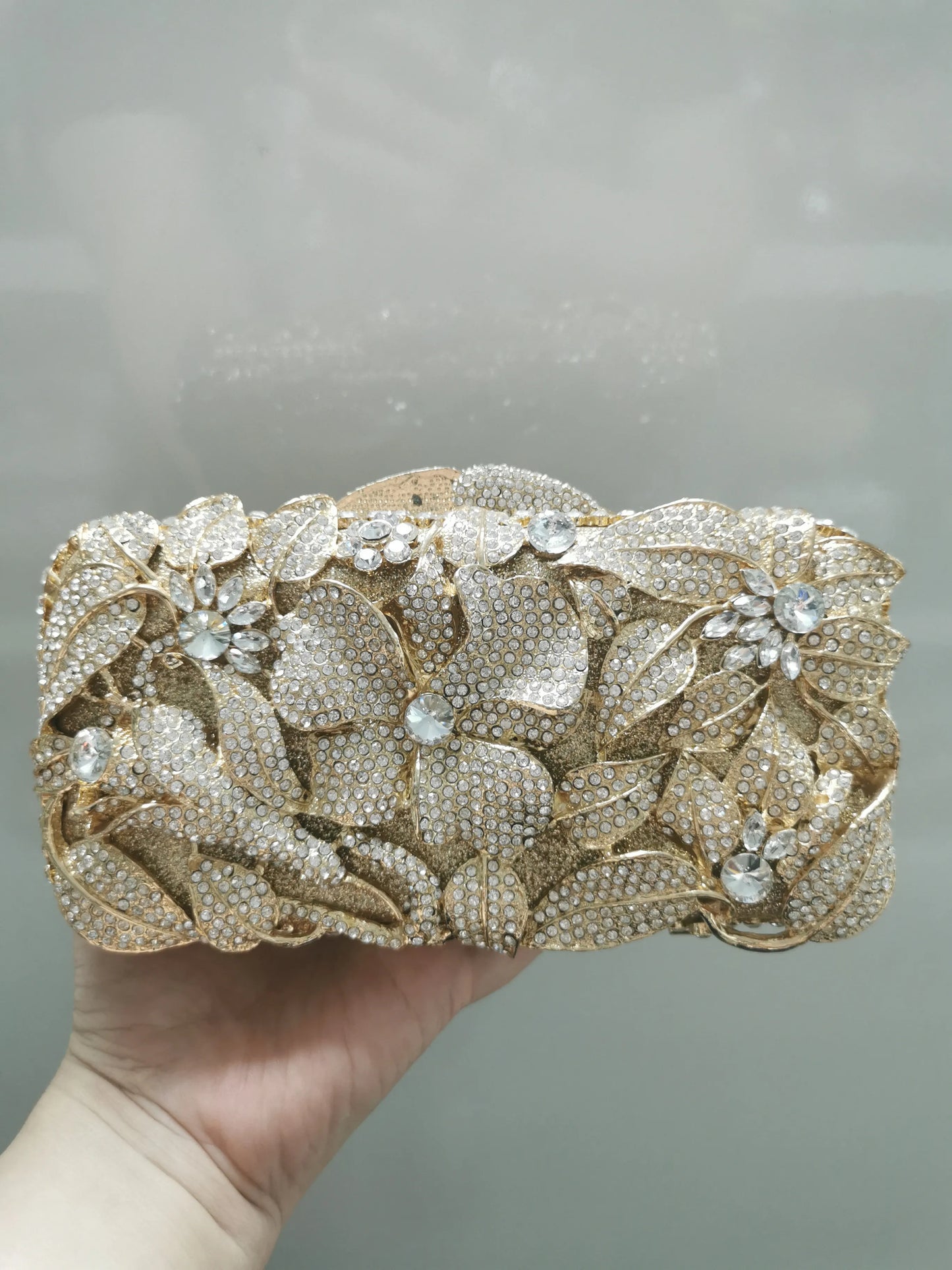 Female Golden and Silver Ladies Wedding Clutch Bag, Size: 5 X 8 X 4 Inch (  L X H X W ) at Rs 340/piece in New Delhi
