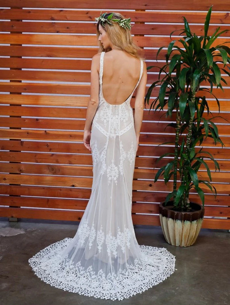 
                      
                        Backless Sleeveless Sweep Train Lace Sheath Bridal Wedding Gown
                      
                    