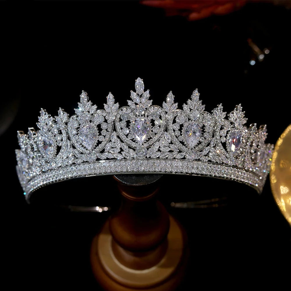 
                      
                        Classic Cubic Zirconia Tiara Crystal Crown Wedding Hair Accessory
                      
                    