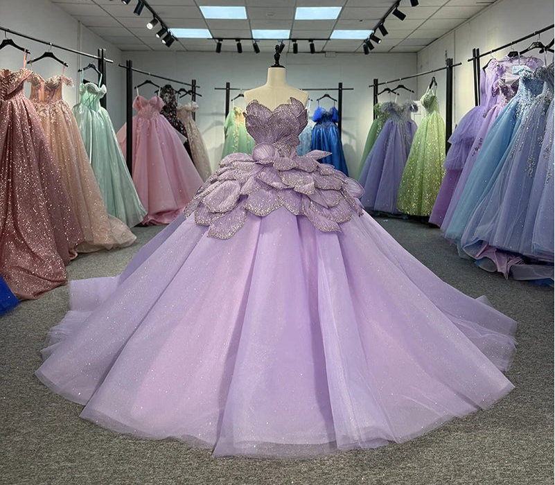 
                      
                        Purple Lilac Quinceanera Dress Puffy Ball Gown Lace Up Sleeveless Sweet 16 Dress
                      
                    
