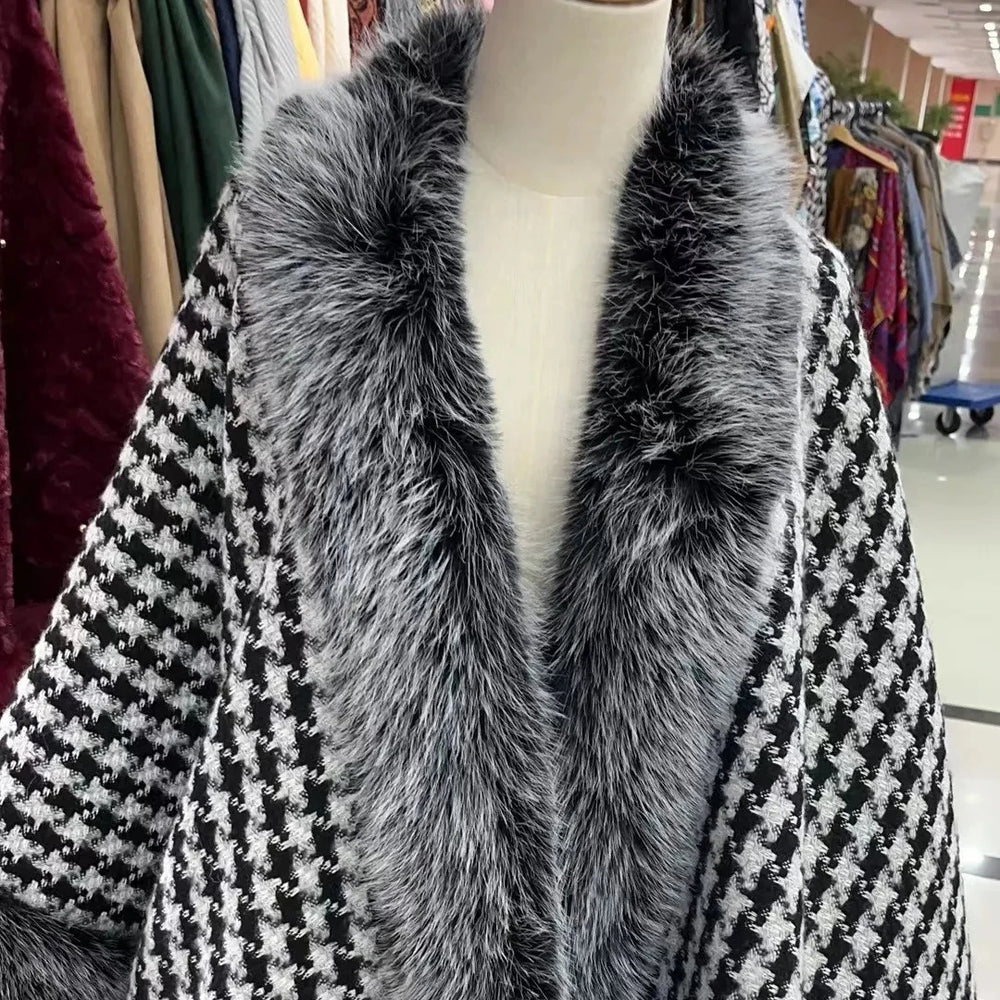 
                      
                        Poncho Warm Houndstooth Knitted Cloak With Fur Trim Faux Silver Fox Fur Cape
                      
                    