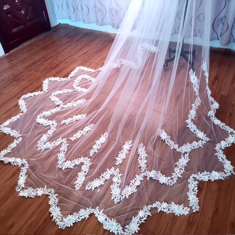 Bridal petal veil