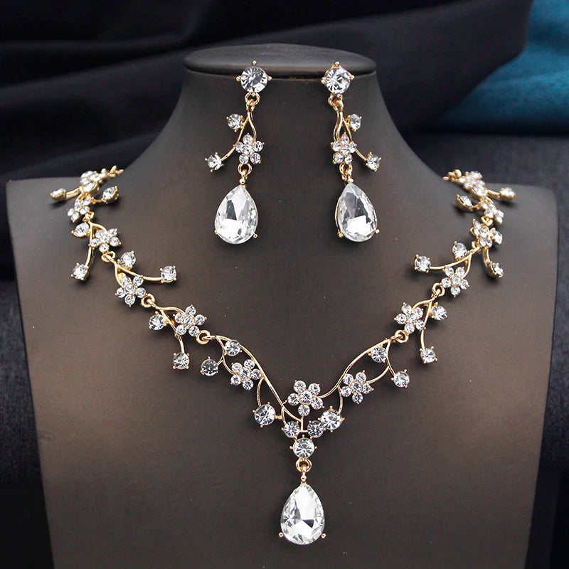 
                      
                        Crystal Rhinestone Bridal Jewelry Set Wedding Necklace Earrings, elevate your bridal look with this exquisite jewelry set, featuring shimmering crystal rhinestones 
                      
                    