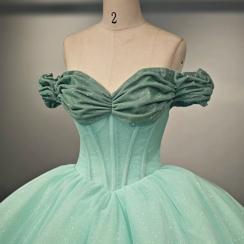 
                      
                        Green Scoop Short Sleeves Cap Sleeve Lace Up Ball Gown Elegant Quinceanera Dress
                      
                    